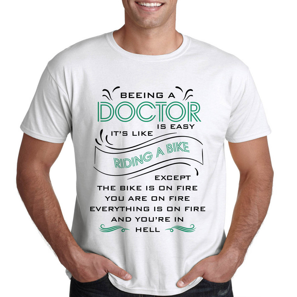 Карането на колело и това да си доктор - забавна тениска подарък за доктор - Printo.bg